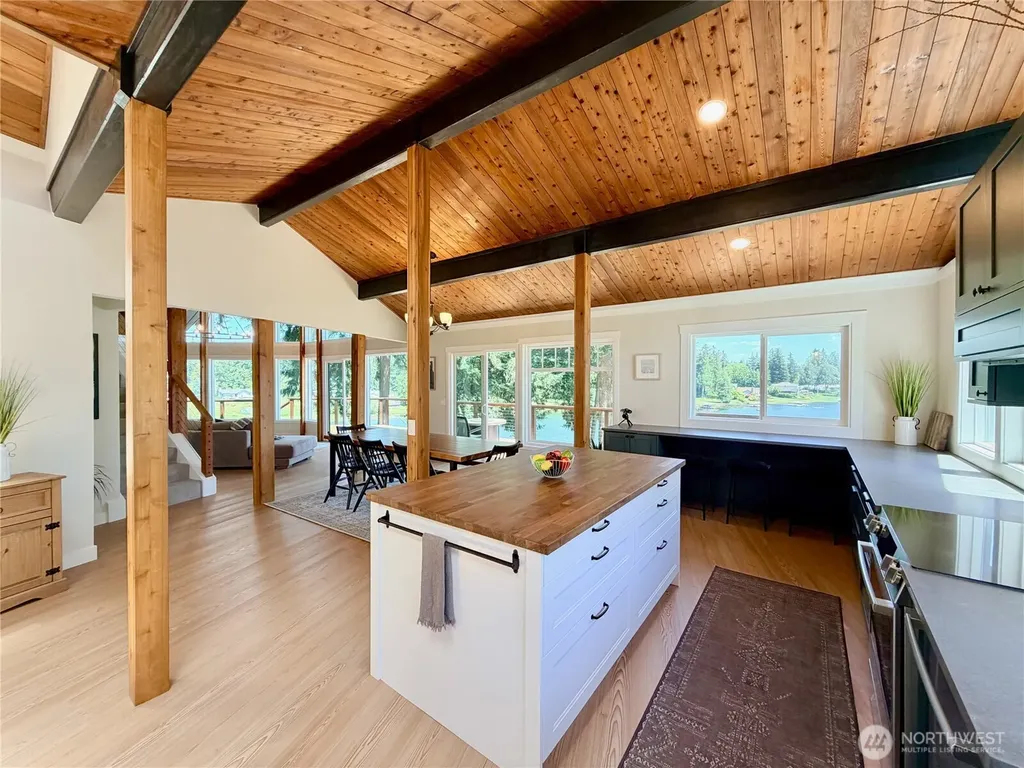 26132 134th Avenue SE Kent WA 98042