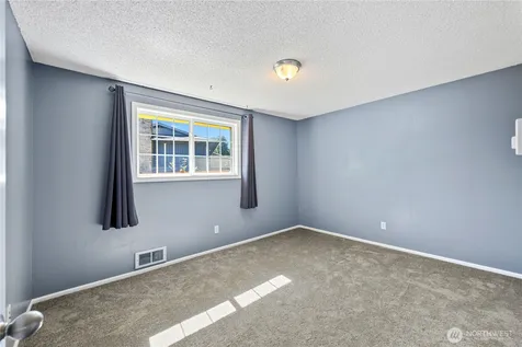 9529 62nd Dr NE Marysville WA 98270