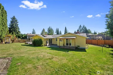 9529 62nd Dr NE Marysville WA 98270