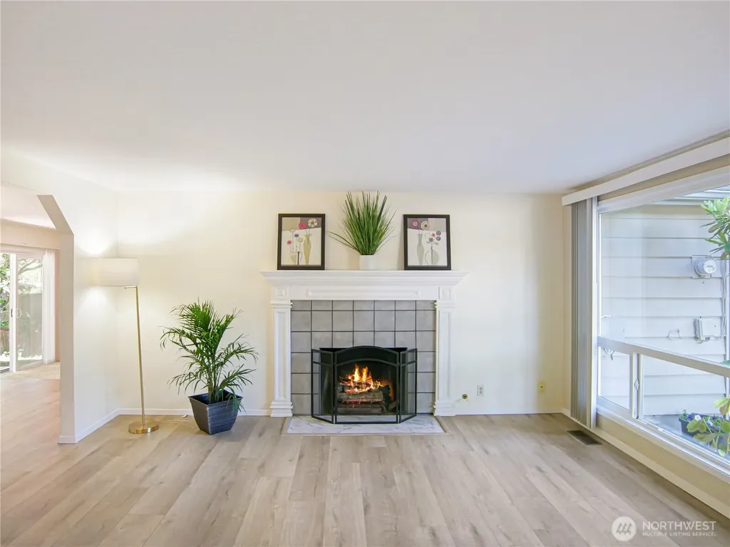 7825 189th Place SW Edmonds WA 98026