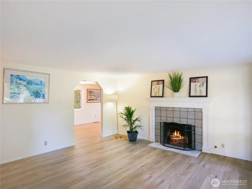 7825 189th Place SW Edmonds WA 98026