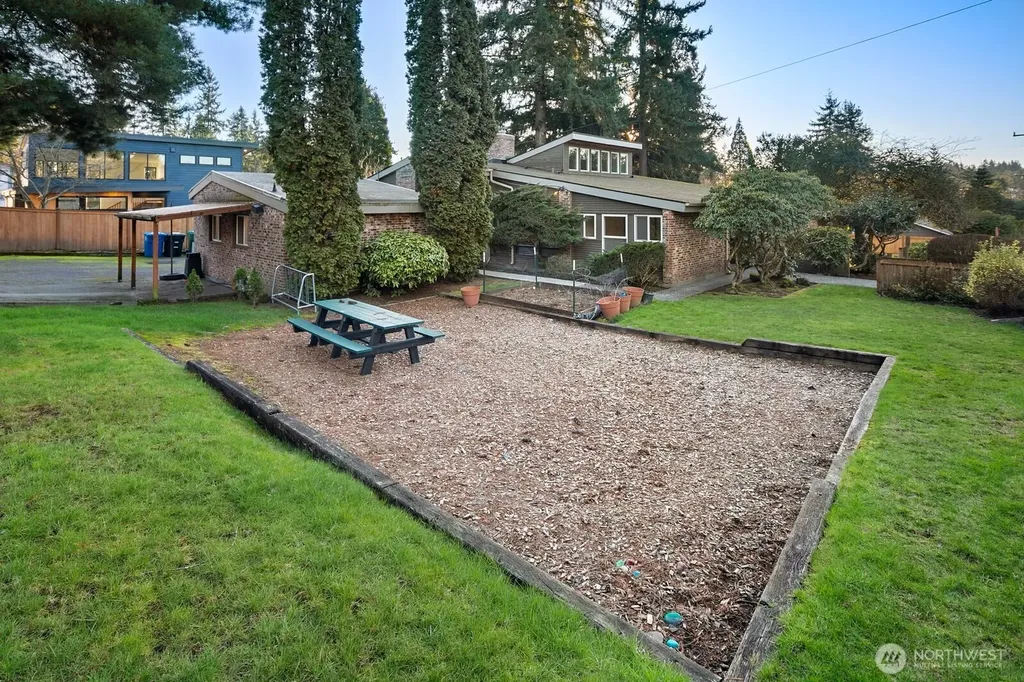 3601 NE 123rd Street Seattle WA 98125