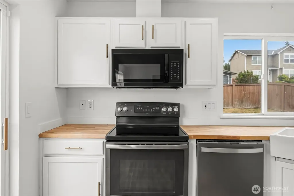 1417 196th Street Ct E Spanaway WA 98387