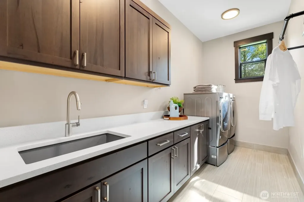 35945 SE 49th Street Fall City WA 98024