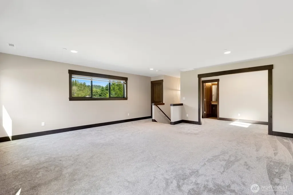 35945 SE 49th Street Fall City WA 98024