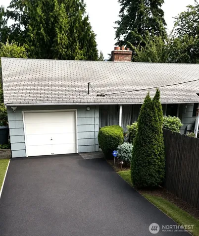 10034 SE 8th Bellevue WA 98004