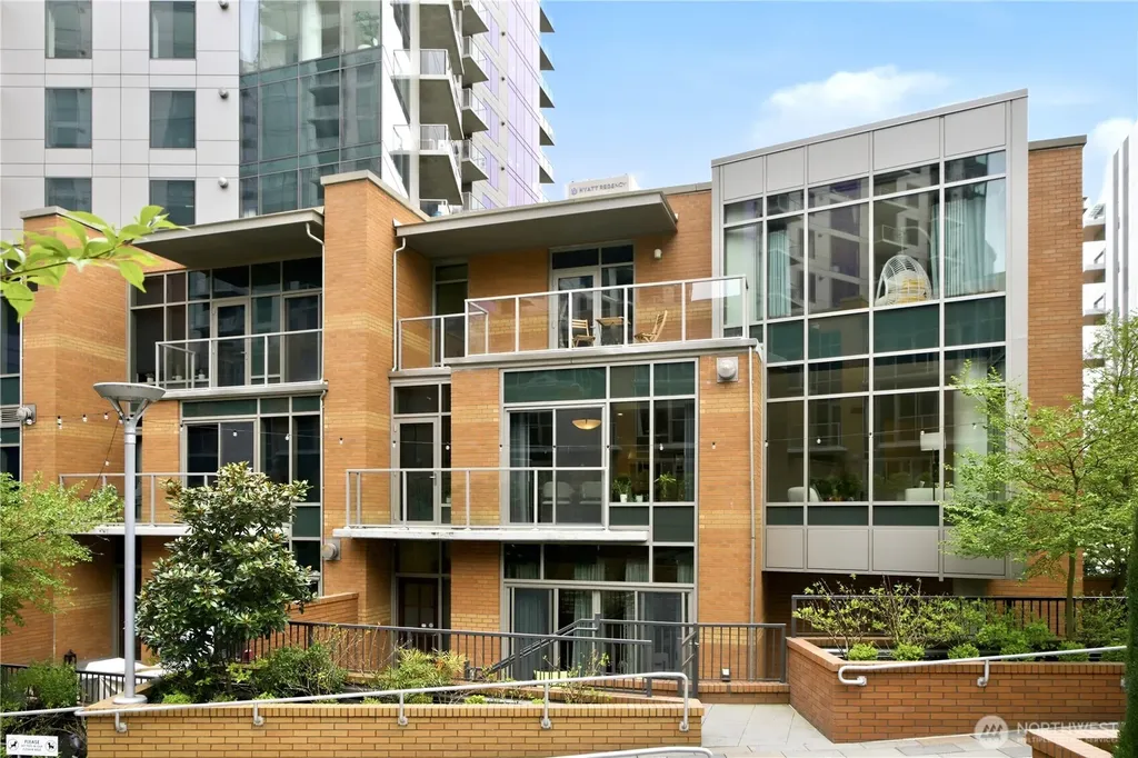 10620 NE 9th Place Bellevue WA 98004
