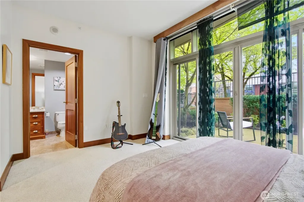 10620 NE 9th Place Bellevue WA 98004