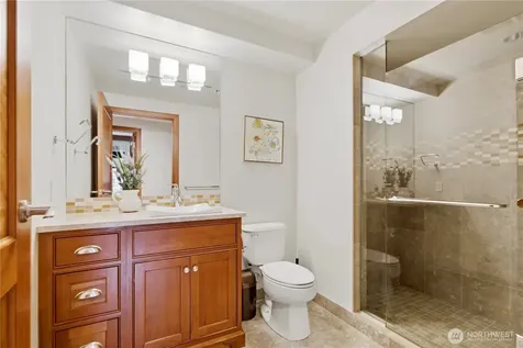 10620 NE 9th Place Bellevue WA 98004