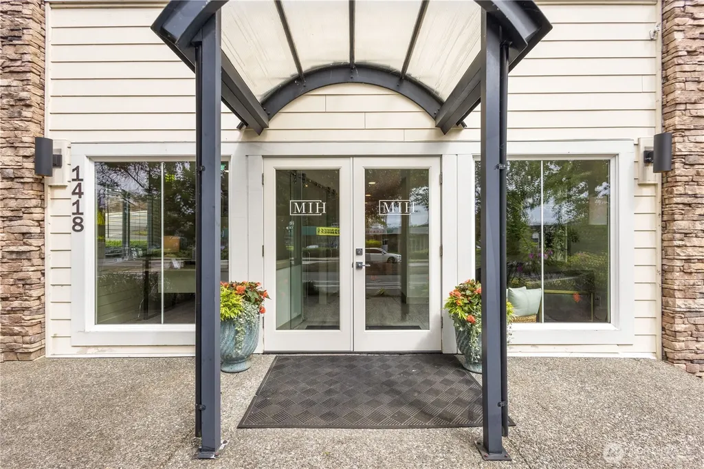 1418 Market Street Kirkland WA 98033