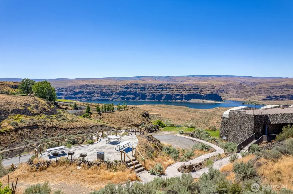 23658 Sagecliffe Road NW Quincy WA 98848