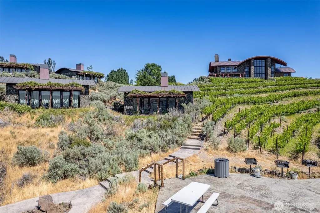 23658 Sagecliffe Road NW Quincy WA 98848