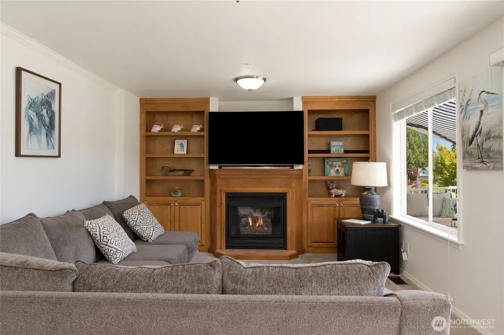 32421 Whitman Lake Drive E Graham WA 98338