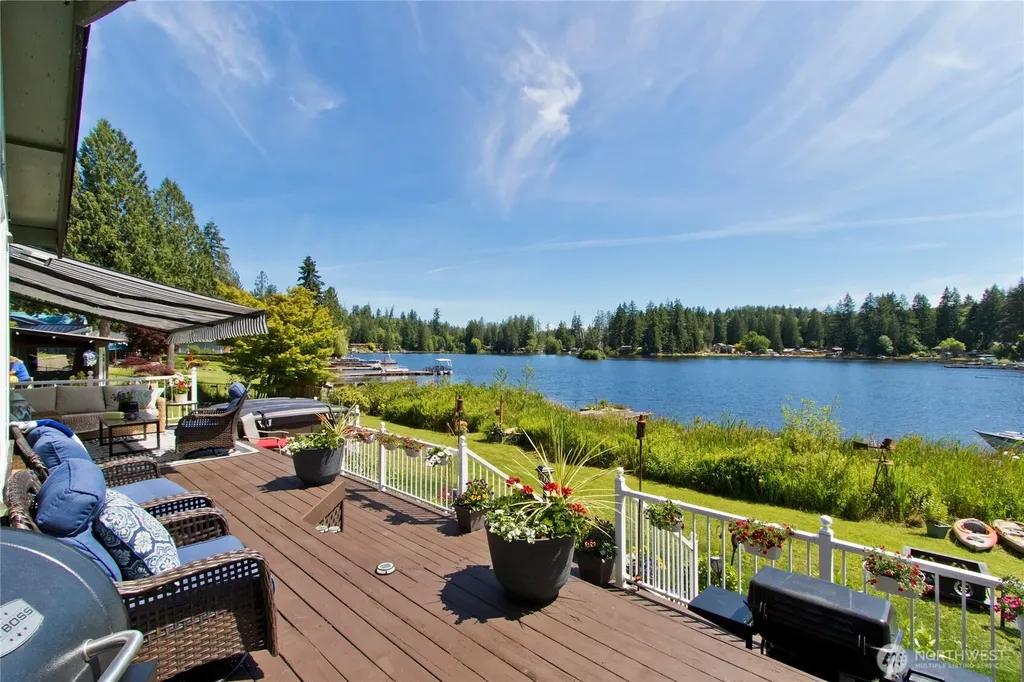 32421 Whitman Lake Drive E Graham WA 98338