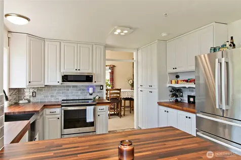 32421 Whitman Lake Drive E Graham WA 98338