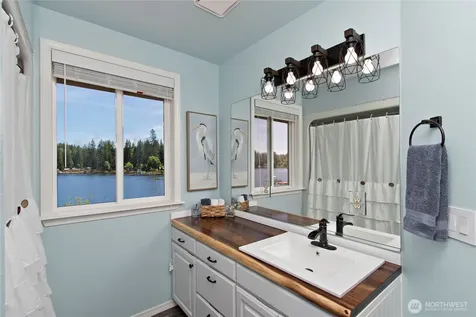 32421 Whitman Lake Drive E Graham WA 98338
