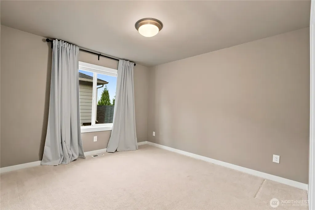 13932 131st Lane NE Kirkland WA 98034