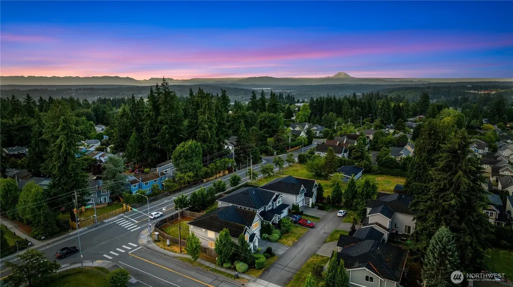 13932 131st Lane NE Kirkland WA 98034