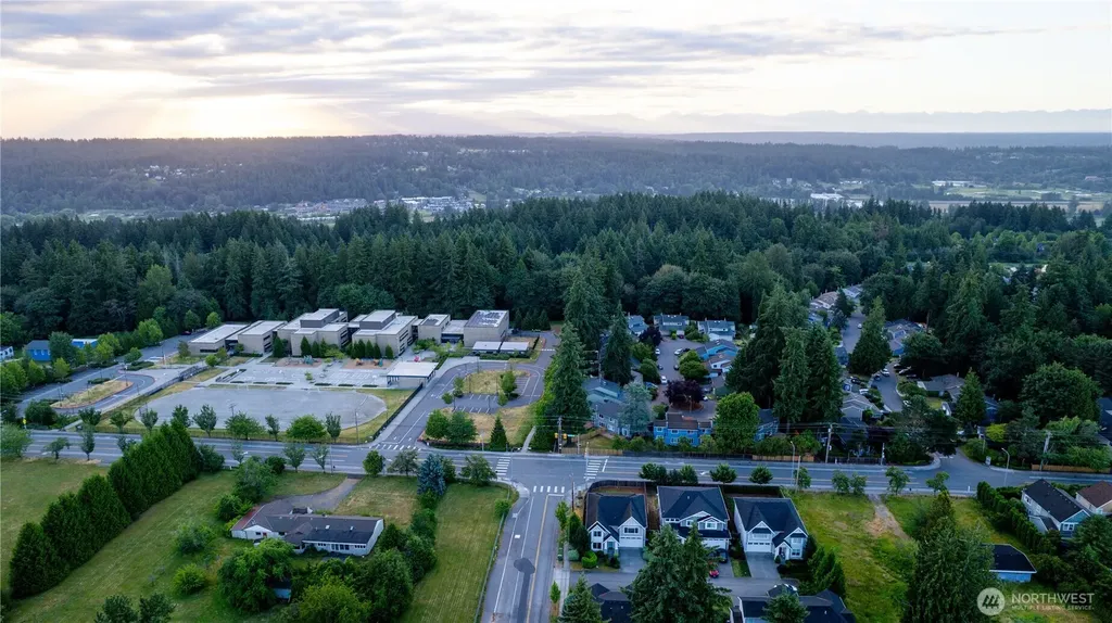 13932 131st Lane NE Kirkland WA 98034