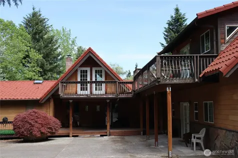 7022 NE 170th Street Kenmore WA 98028