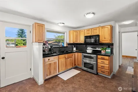 2710 Holman Street S Bremerton WA 98310