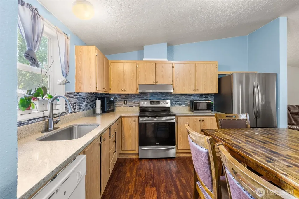 1024 Lincoln Avenue E Tenino WA 98589