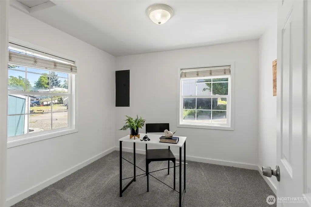 2212 15th Street Bremerton WA 98312