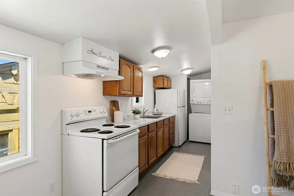 2212 15th Street Bremerton WA 98312
