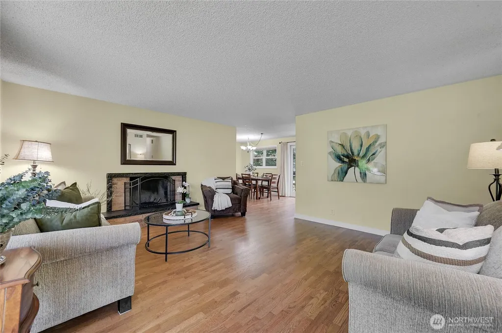 10157 NE 200th Street Bothell WA 98011