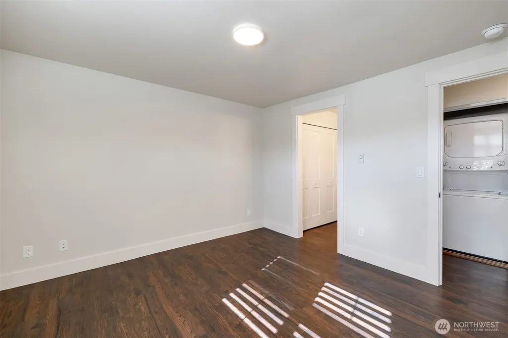 1016 SW 152nd Street Burien WA 98166