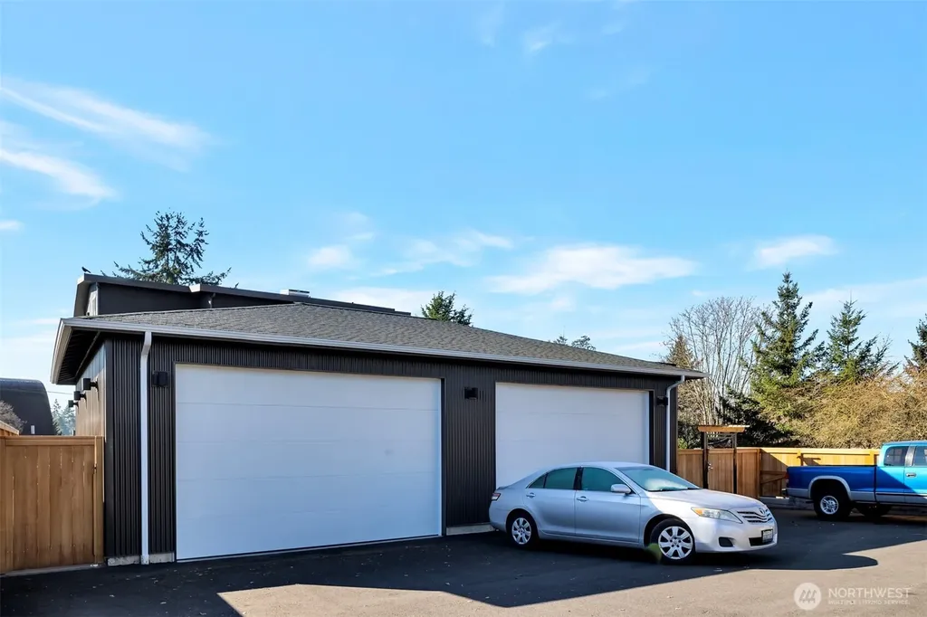 1016 SW 152nd Street Burien WA 98166