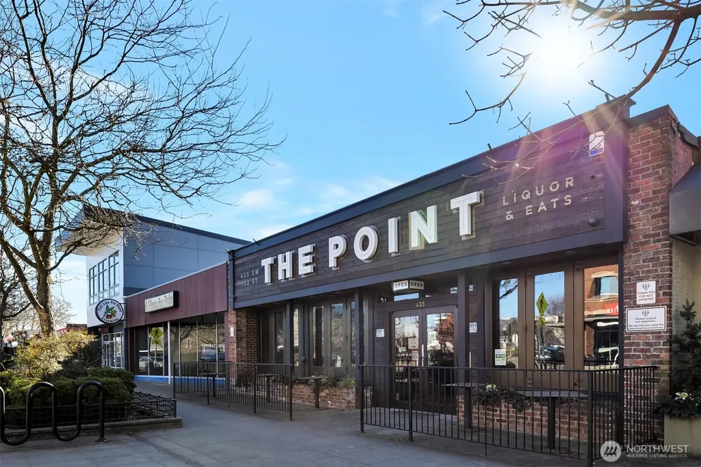 1016 SW 152nd Street Burien WA 98166