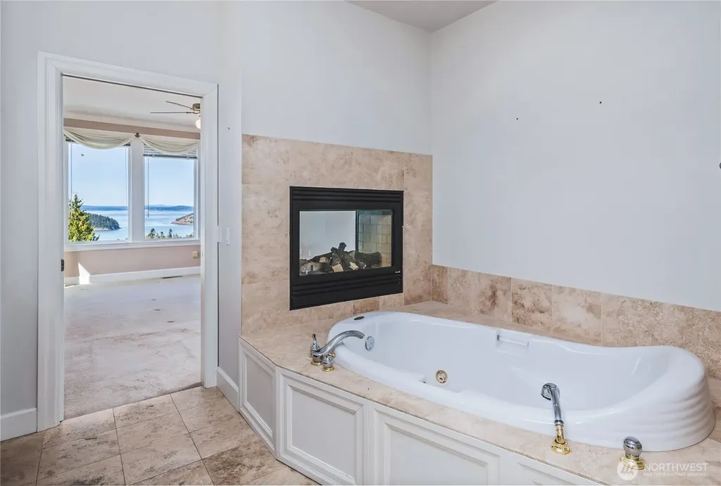 4116 Marine Heights Way Anacortes WA 98221