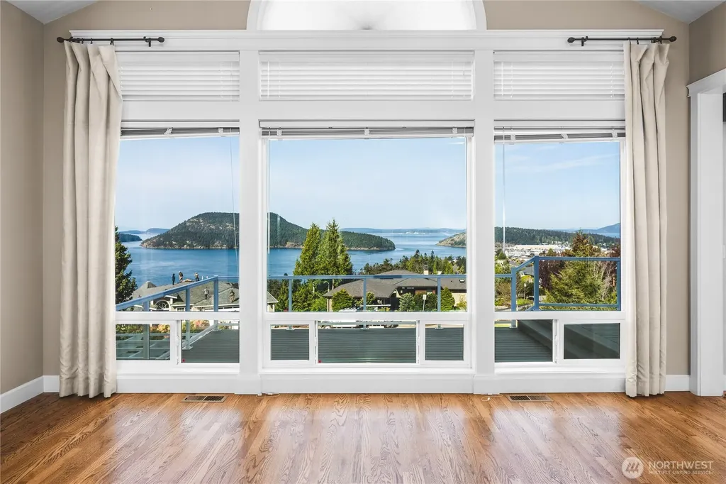 4116 Marine Heights Way Anacortes WA 98221