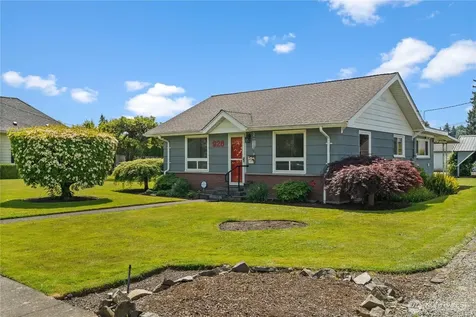 926 6th Avenue SW Puyallup WA 98371