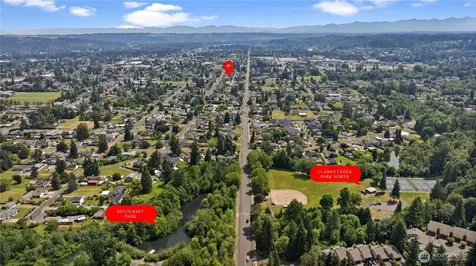 926 6th Avenue SW Puyallup WA 98371
