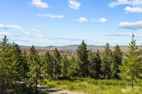 5579 Big Springs Ranch Road Wenatchee WA 98801