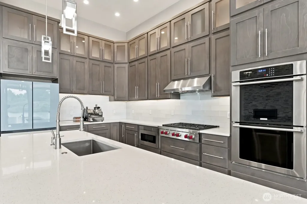 399 Eagle Nest Court SE Ocean Shores WA 98569