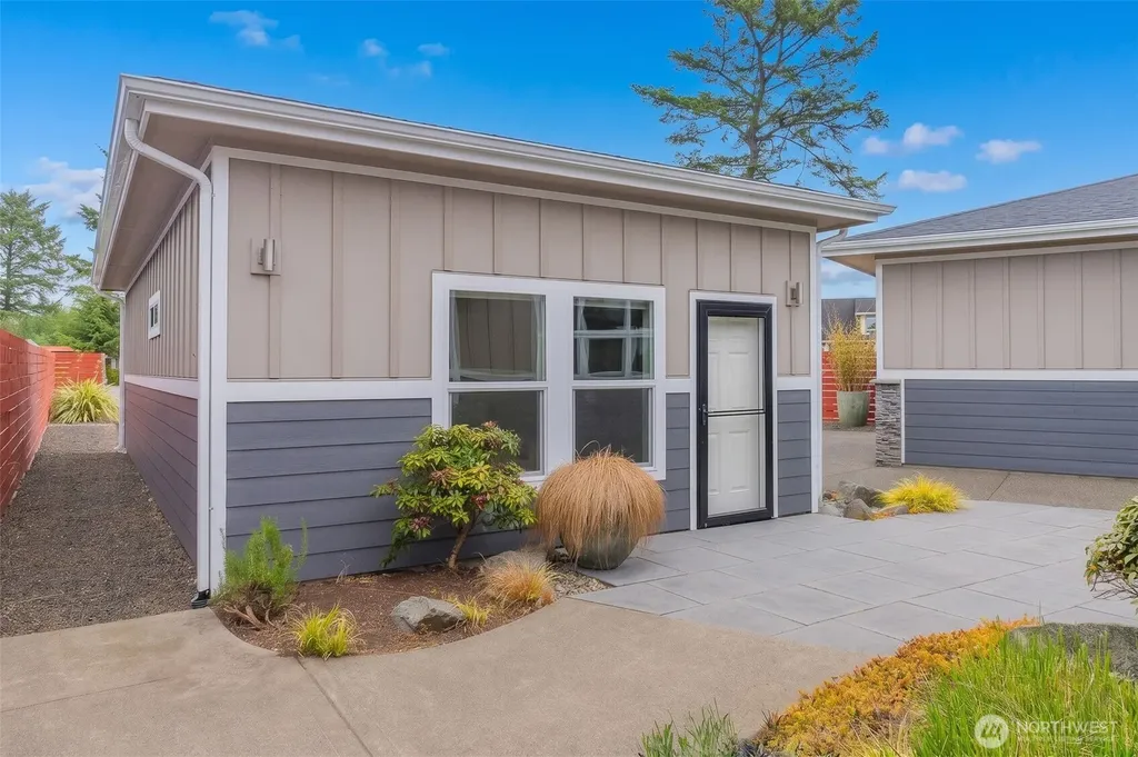 399 Eagle Nest Court SE Ocean Shores WA 98569