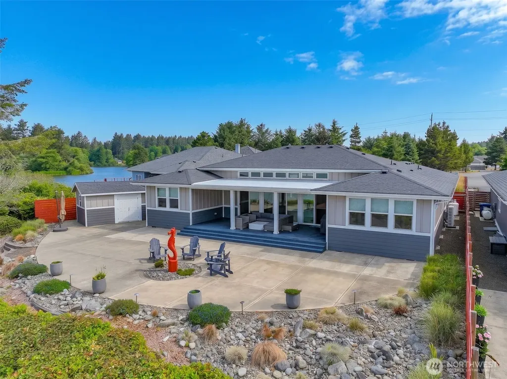 399 Eagle Nest Court SE Ocean Shores WA 98569