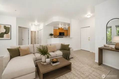 21507 42nd Avenue S Seatac WA 98198