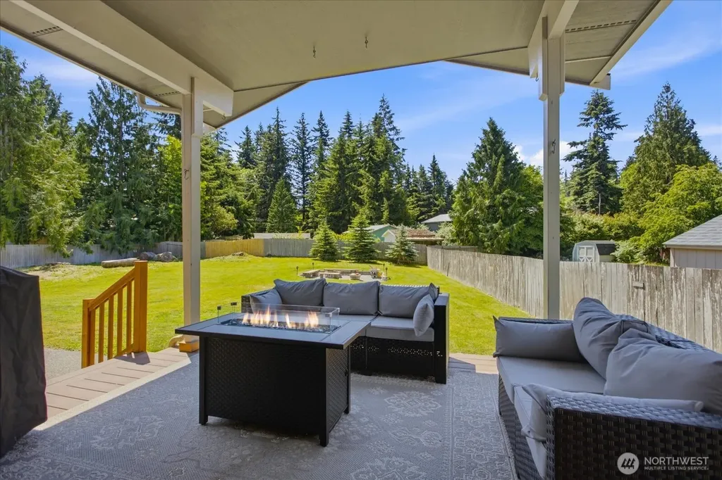 8102 323rd Place Stanwood WA 98292