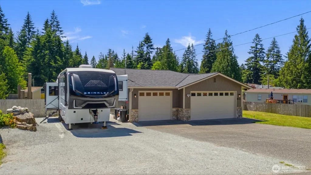 8102 323rd Place Stanwood WA 98292