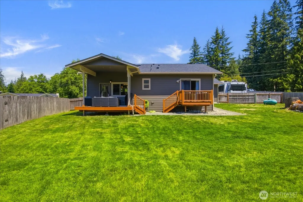 8102 323rd Place Stanwood WA 98292
