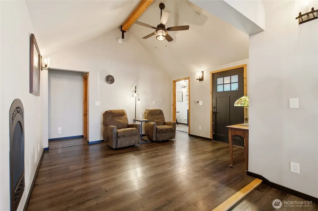 308 Loveland Avenue Mukilteo WA 98275
