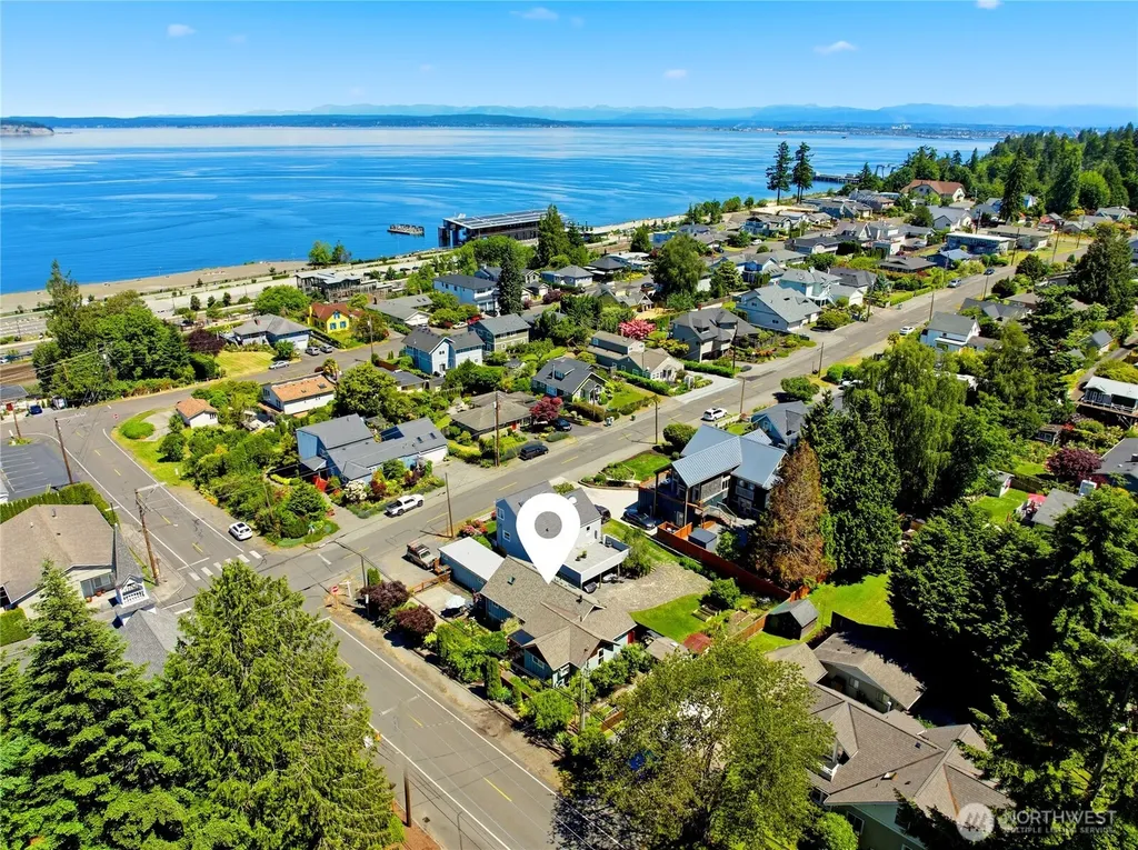 308 Loveland Avenue Mukilteo WA 98275
