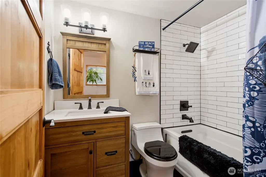 308 Loveland Avenue Mukilteo WA 98275