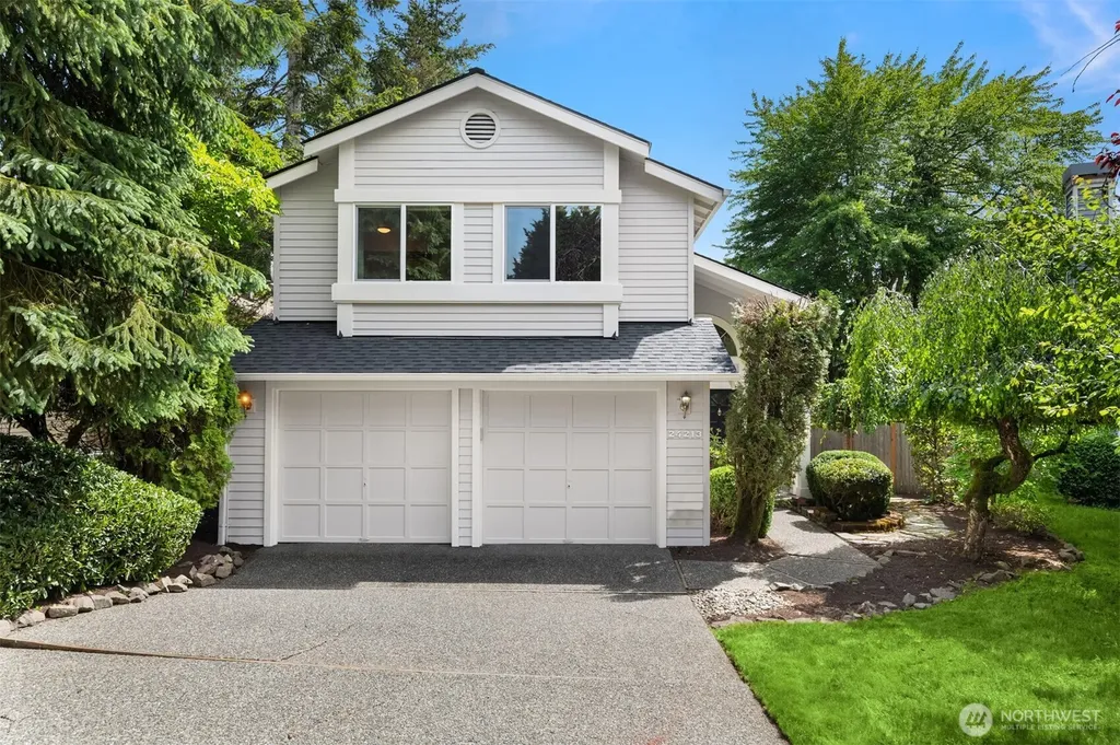 24213 SE 38th Place Sammamish WA 98029