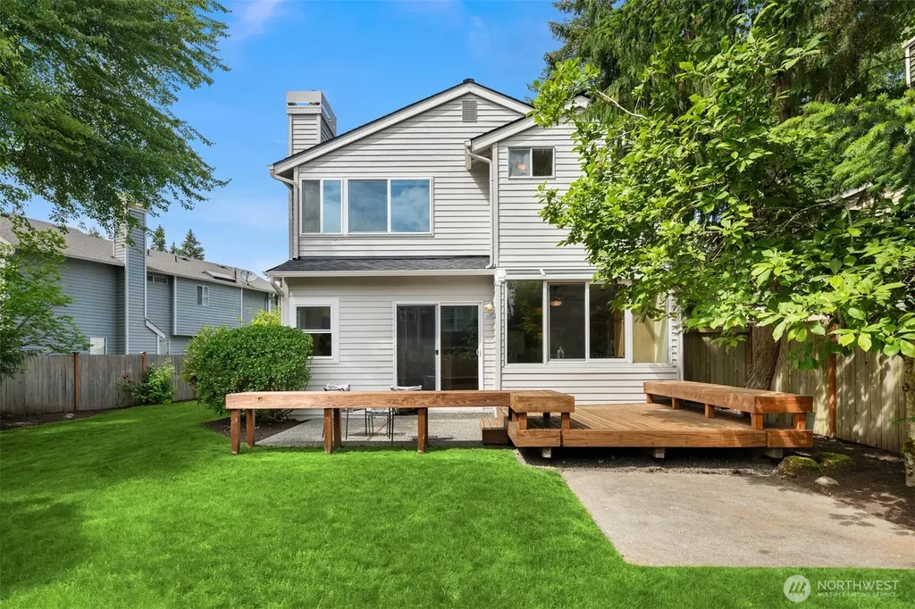 24213 SE 38th Place Sammamish WA 98029
