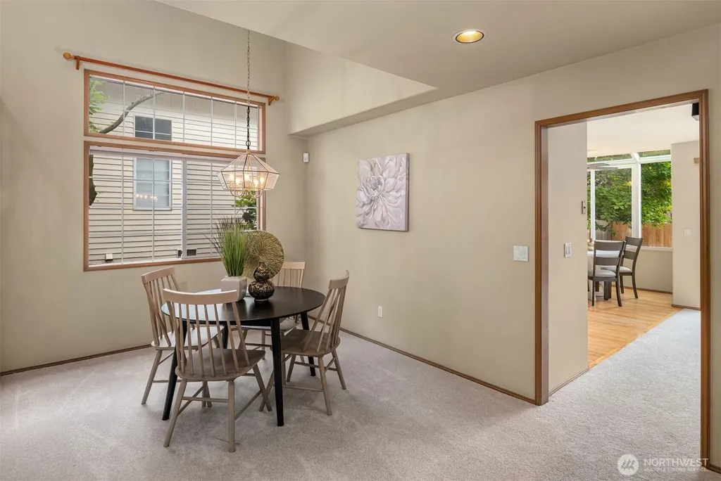 24213 SE 38th Place Sammamish WA 98029